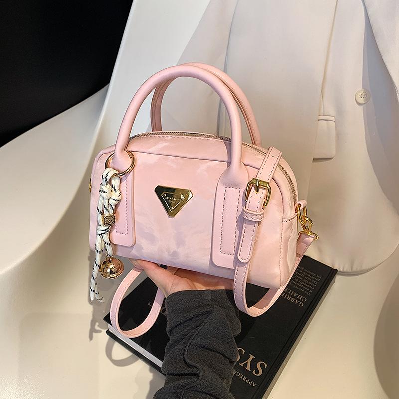 Handbag Women's New Shoulder Messenger Bag