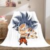 1PZ Coperta Morbida in Flanella con Stampa Carina di Son Goku, Alta Qualità per Tutte le Stagioni, Decorazione per la Casa, Calore e Comfort, Perfetta per Regali di Natale