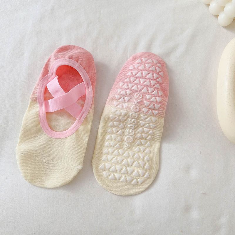 

Градиентные цветные носки для йоги Женские короткие носки-гольфы Профессиональные нескользящие Летние тонкие Дышащие спортивные фитнес-носки с нескользящей подошвой Light yellow