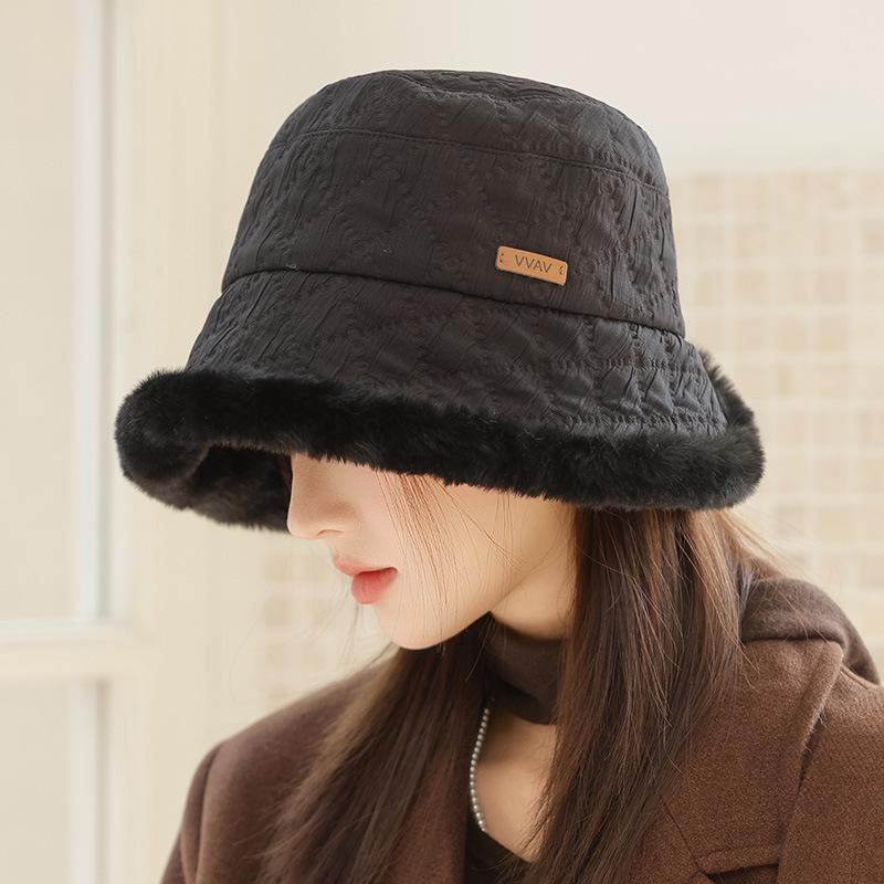 Japanese Winter Hat for Women with Velvet Ear Protection and Warm Fisherman Hat Windproof Face Small Basin Hat Fashionable High End Cotton Hat
