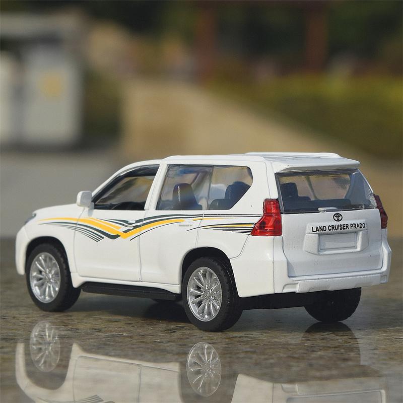 1/43 TOYOTA Prado SUV Alloy Car Model Diecast Metal Off-road Vehicles Car Model Miniature Scale Simulation Collection Kids Gifts