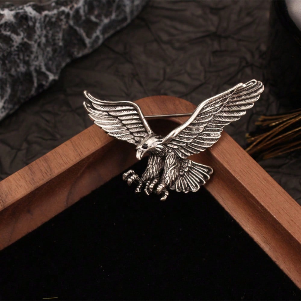 Eagle Falcon Brooch for Women, Vintage Gold-Tone Animal Jewelry Pin for Scarf Jacket Bag, Retro Gift for Wedding Party