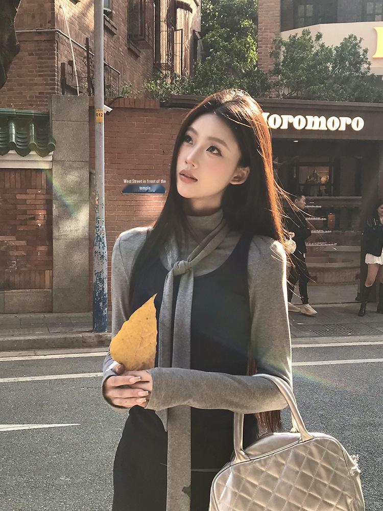 Women's Korean-Style Grey High Neck Slim Fit Long Sleeve T-Shirt & Vest Layered Two-Piece Set for Autumn/Winter