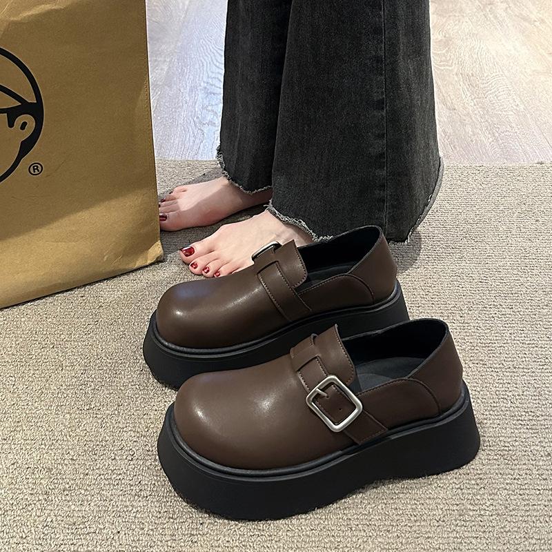 

Ретро пряжка ремня маленькие кожаные туфли женские 2025 весна новые британский стиль толстая подошва универсальные увеличивающие рост 40