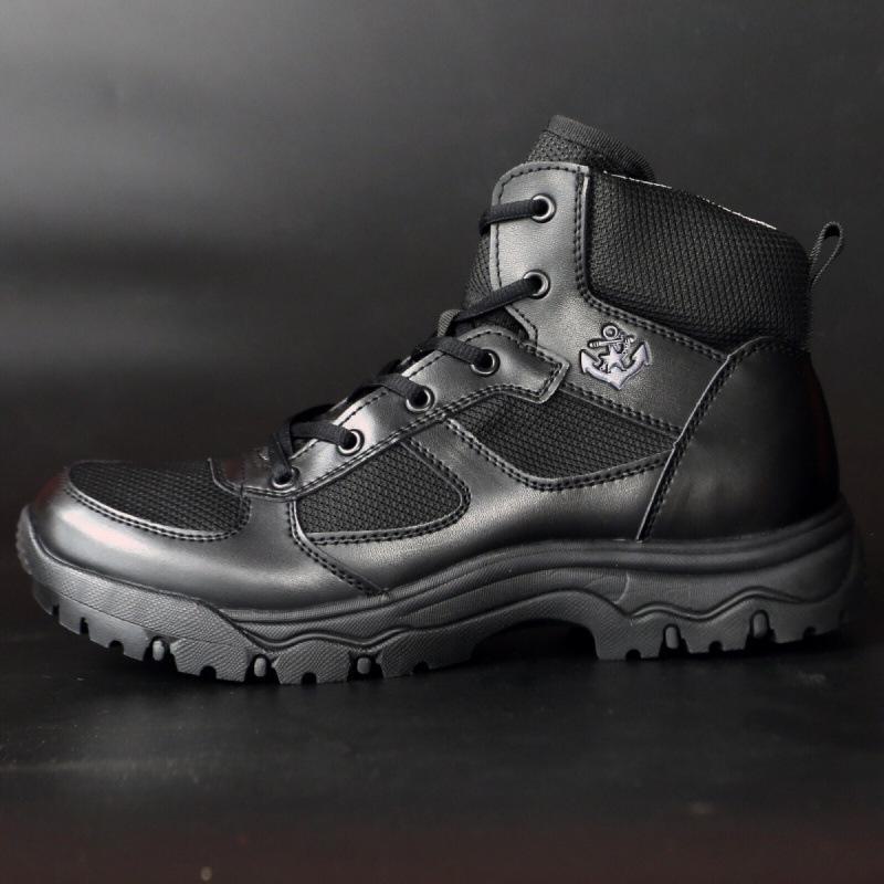 

2024 Ультралегкая дышащая летняя тренировочная куртка на молнии: Утолщенный, нескользящий и бархатистый материал Plus для бега на открытом воздухе BH Summer Breathable Mesh QT Training; Size 39 чёрный