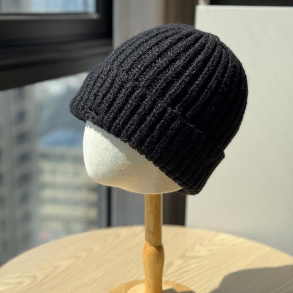 New Solid Color Big Head Hat with Holes Lazy Large Plate Pit Striped Woolen Hat Face Showing Knitted Hat Casual Hat Trendy