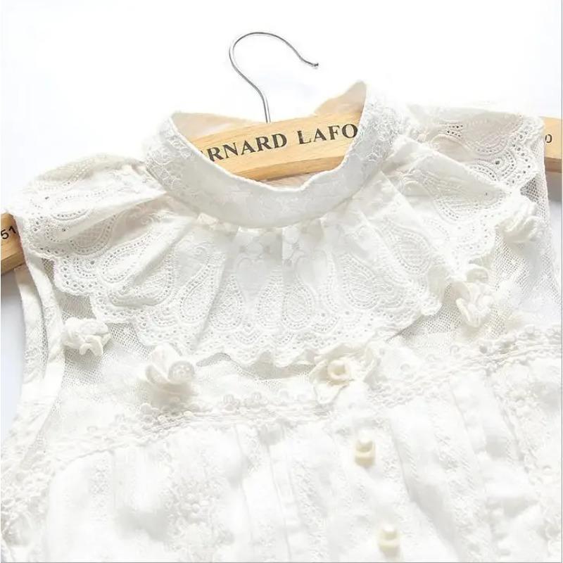 Women's Lapel Fake Collar Lace White Hollow False Collar Ladies Lapel Shirt Blouse Detachable Collar for Sweater Female Decor
