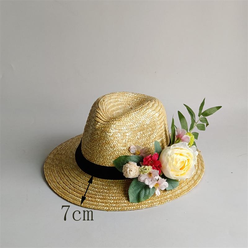 Chapeau de paille 12 cm Chapeau de paille Fleur blanche simulée Chapeau plat amovible Femme Scène Hiver Sangle Chapeau de mariage pour femme 56-58cm beige
