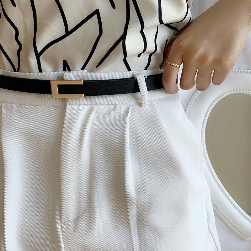 1pc of suit with a slim waistband for women's versatile decoration. A fashionable black belt with a dress, sweater, waist up