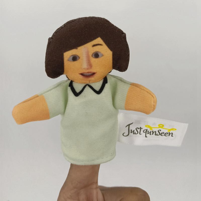 Adorable Family Character Plush Puppets For Interactive Storytelling And Playtime Fun