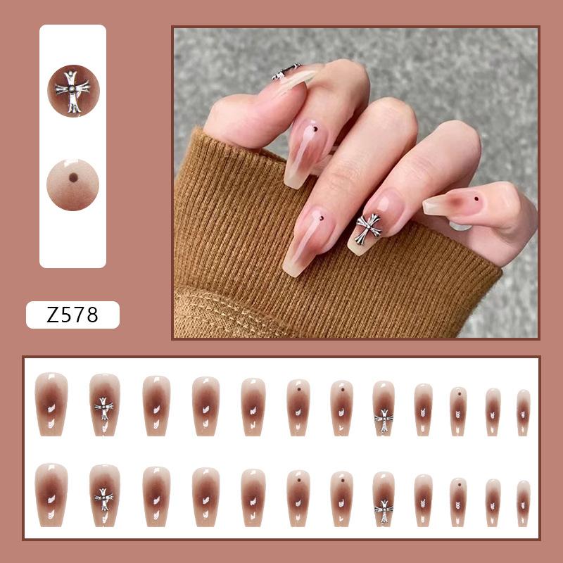 

Blush smudge medium and long nail art tablets sweet cool rock heart babes ins wind fake nails Xiaohongshu special nail tablets