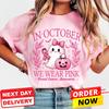 In Oktober Dragen We Roze T-shirt Schattige Geest Borstkanker Bewustzijn Halloween Tee Unisex T-shirt