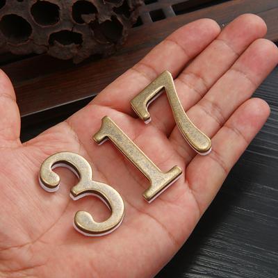 מספר בית בצבע ברונזה עם דבק גב, מספר בית, מספר דלת דירה, לחוץ, מלון, בית, תווית תיבת דואר