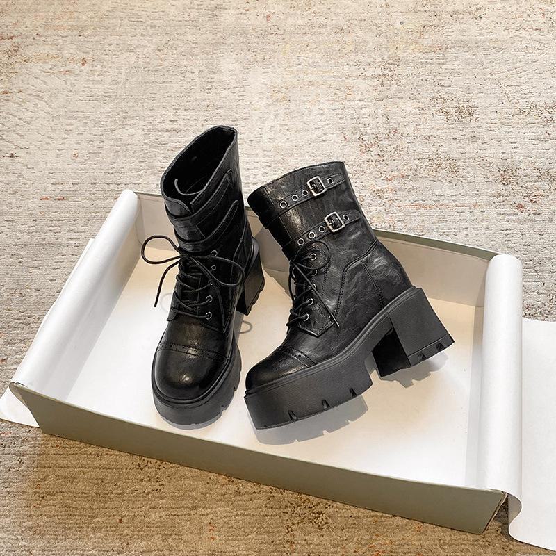 

Женские ретро-ботинки Martin в британском стиле - 2024, толстая подошва 12 см, пряжка на ремне, увеличивающие рост мотоциклетные ботинки 33 чёрный