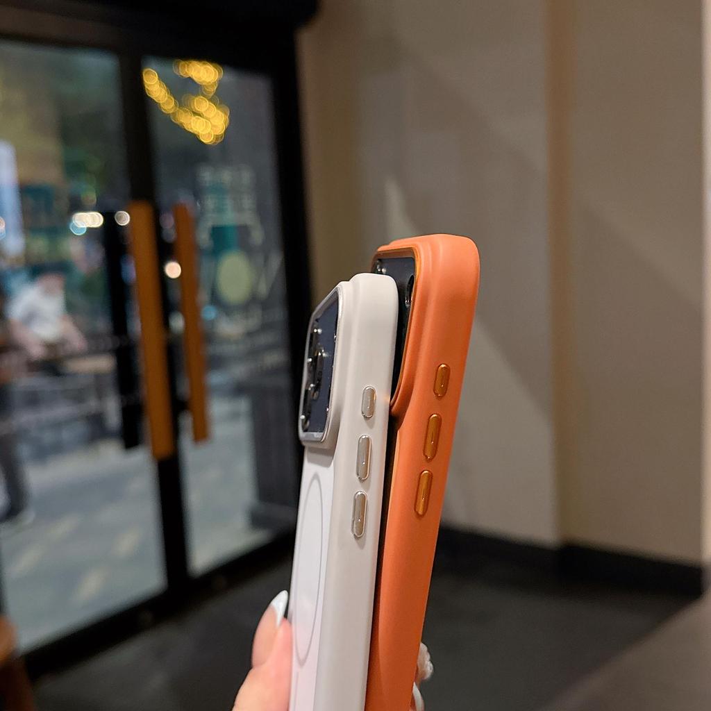 iPhone 17 Pro Max Skin-Feel Matte Case with Two-Tone Ring, Magnetic Absorption, and Drop-Proof Protection