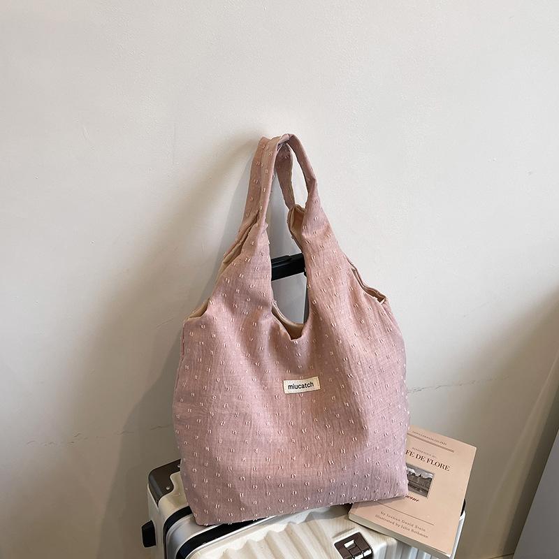Pleated Lazy Wind Shoulder Bag Women's New Trendy Light Niche Bag Girls' Literary Versatile Tote Bag