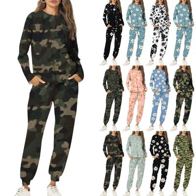 Kadınlar İçin Setler 2 Parça Yuvarlak Yaka Uzun Kollu Tişörtler Baskılı Eşofman Altı Cepli Setler