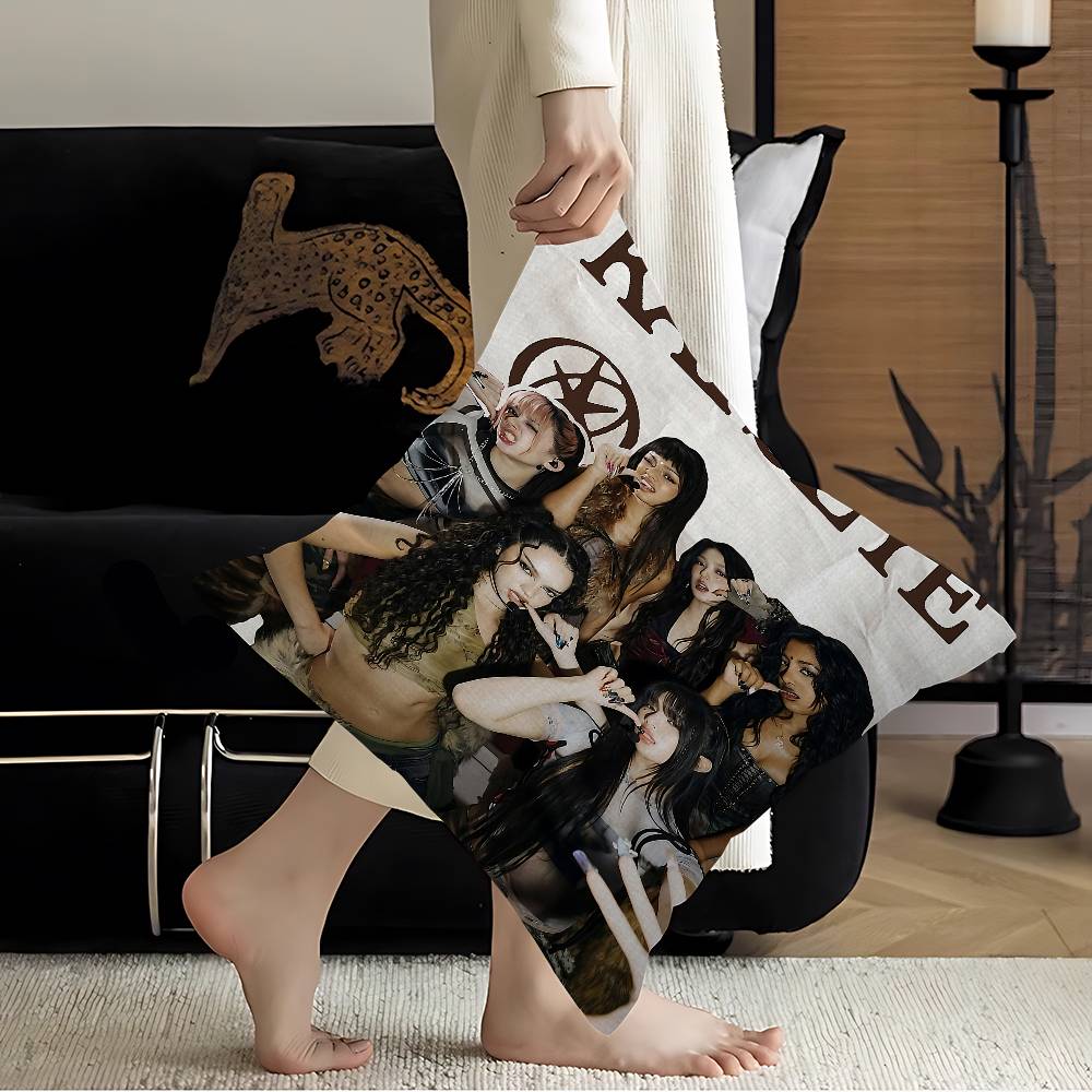 Band K-Katseye Pillow Anime Pillow Sofa Bed Head Pillow Cover Cushion Cover 45X45 Cm Fashion