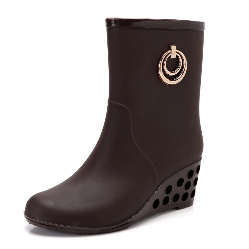 

Женские взрослые непромокаемые туфли средней высоты, водные туфли, короткие резиновые сапоги, женская модная нескользящая легкая обувь на танкетке, водонепроницаемые сапоги 40