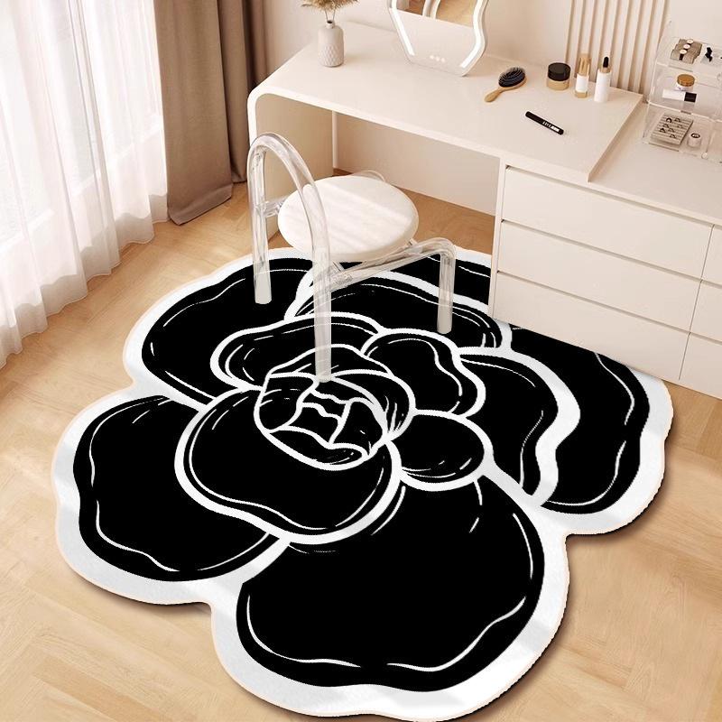 Rose-Shaped Diatom Mud Floor Mat - Stain-Resistant, Easy-to-Clean, for Bedroom or Living Room