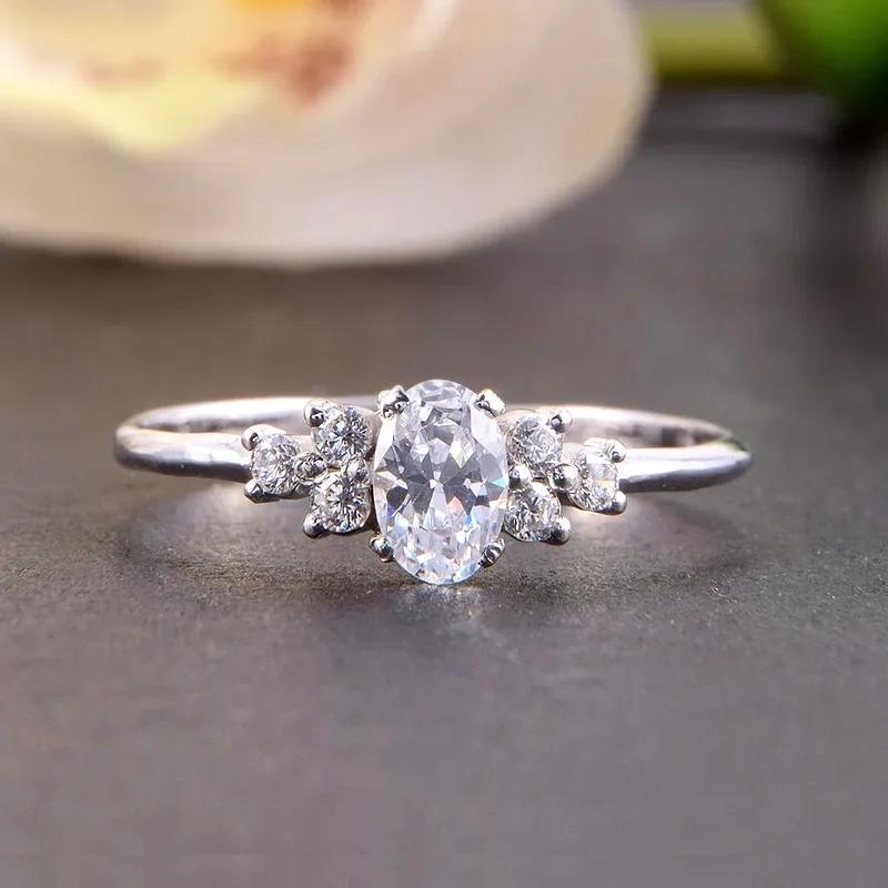Elegant Lady Oval Shape Zirconia Ring for Engagement Ceremony Timeless Jewelry for Wedding Fashion Finger Accessories