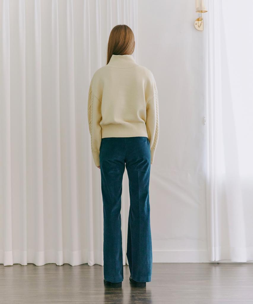 ETMON Turtle-Neck Cable Knit Top Butter