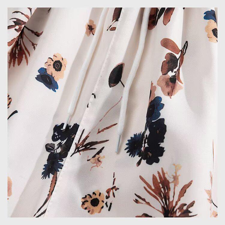 Unisex Hawaii-Blumenprint Locker geschnittenes Kurzarmhemd