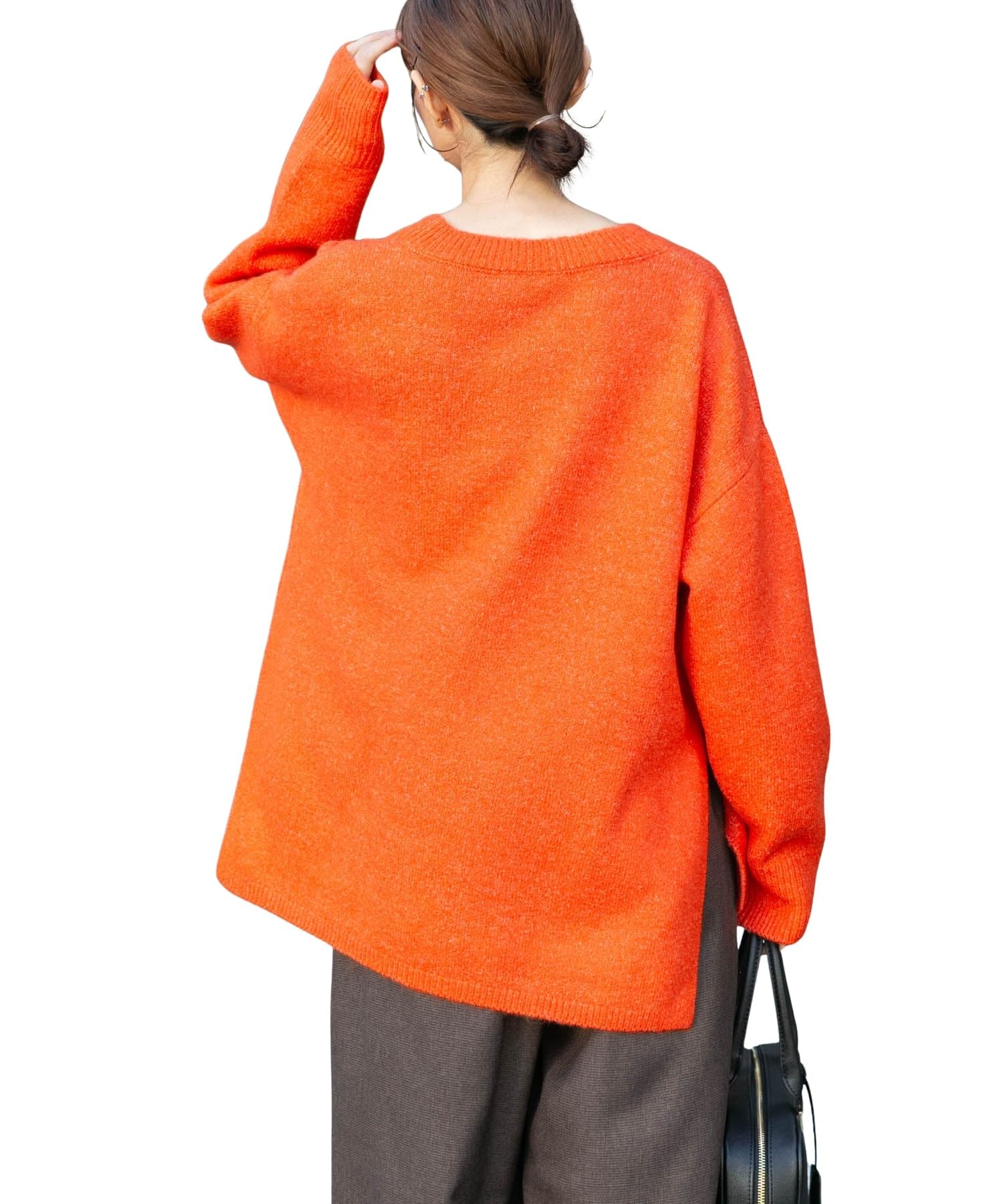 ТОВАРЫ Женский вязаный пуловер с боковыми разрезами URBAN RESEARCH ITA7-22A021 Оранжевый Один размер 7500₽
