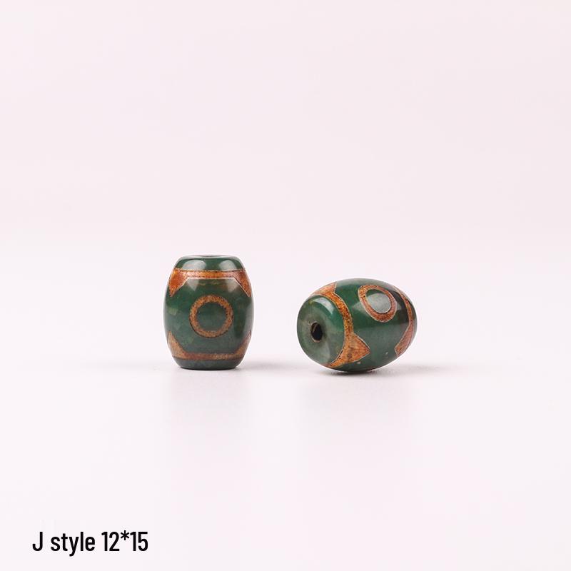 Green Agate Three-Eyed Nine-Eyed Dzi Beads Handmade Retro Necklace Accessories.