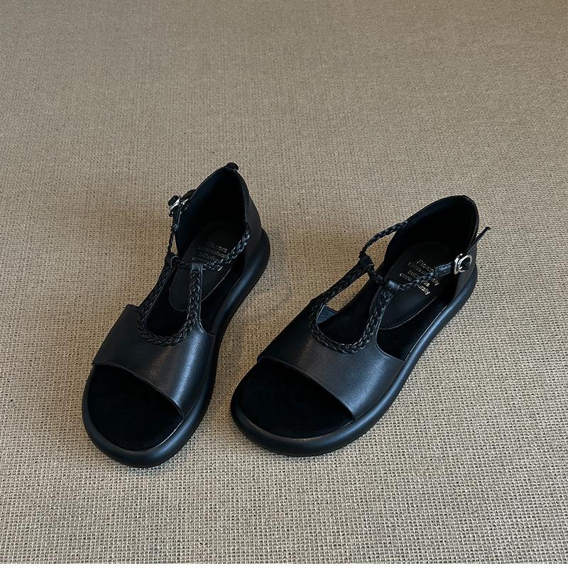 

Great and Easy To Wear Without Tiring Feet Retro Woven Soft Sole Casual Outside Wearing Flat Sandals for Women In Summer New Thick-soled Roman Shoes 40