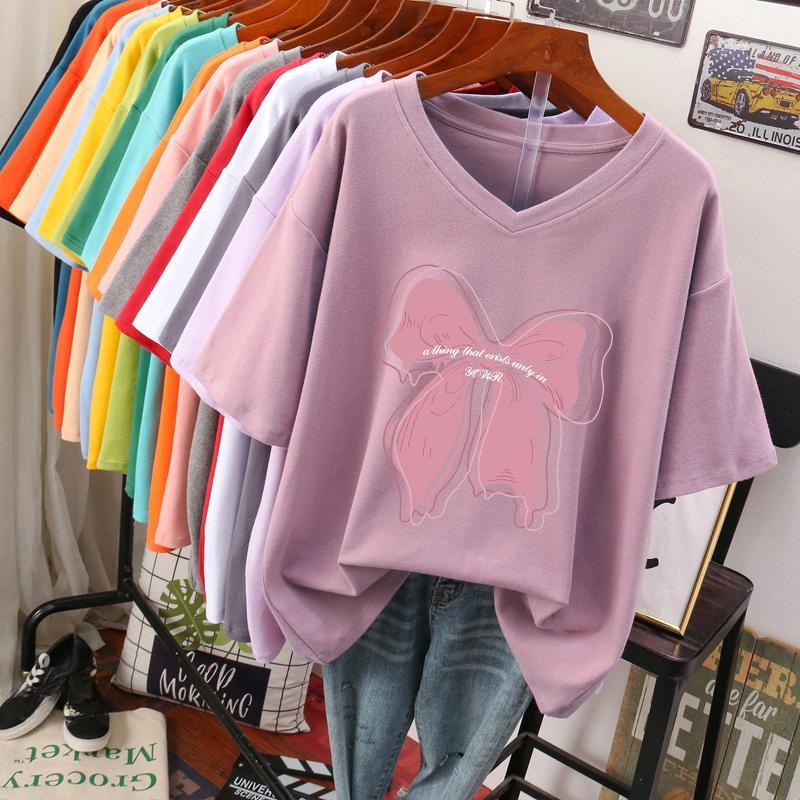 

Футболка с коротким рукавом для женщин большого размера, свободного и стройнящего дизайна, нишевый топ из чистого хлопка с V-образным вырезом, закрывающий живот S темно-фиолетового