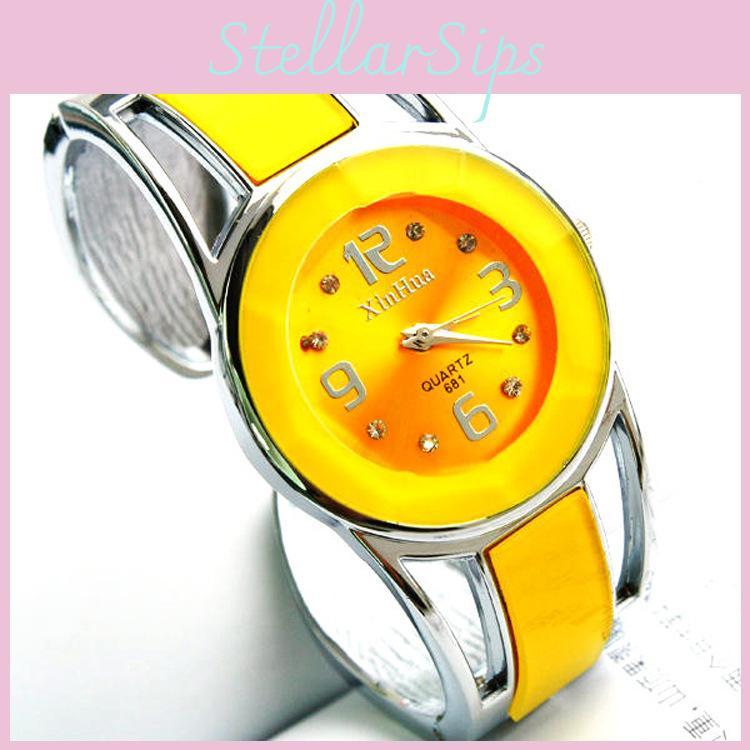 Unisex Bracelet Watch Quartz Analog Wristwatch In Vibrant Candy Colors For Everyday Style