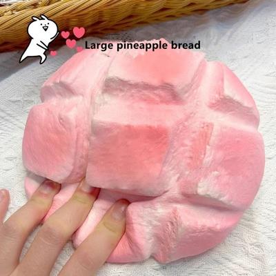 Langsam aufgehendes Brot Squishy Spielzeug Scherz Dekoration Ananas Brötchen Squishy Geburtstagsgeschenk