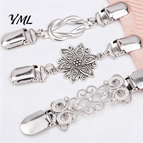 Gold Silver Cardigan Holders 4Pcs Vintage Sweater Clips for Women Girls, Retro Floral Clips, Elegant Scarf Clasps Clothing Decoration Shawl