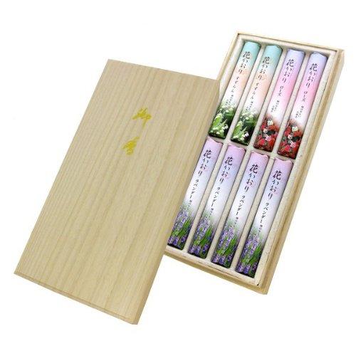 

Kunjudo Hana Kaori Incense Sticks, Assorted Short Sizes, 8 Sticks, Paulownia Wood Box, #634