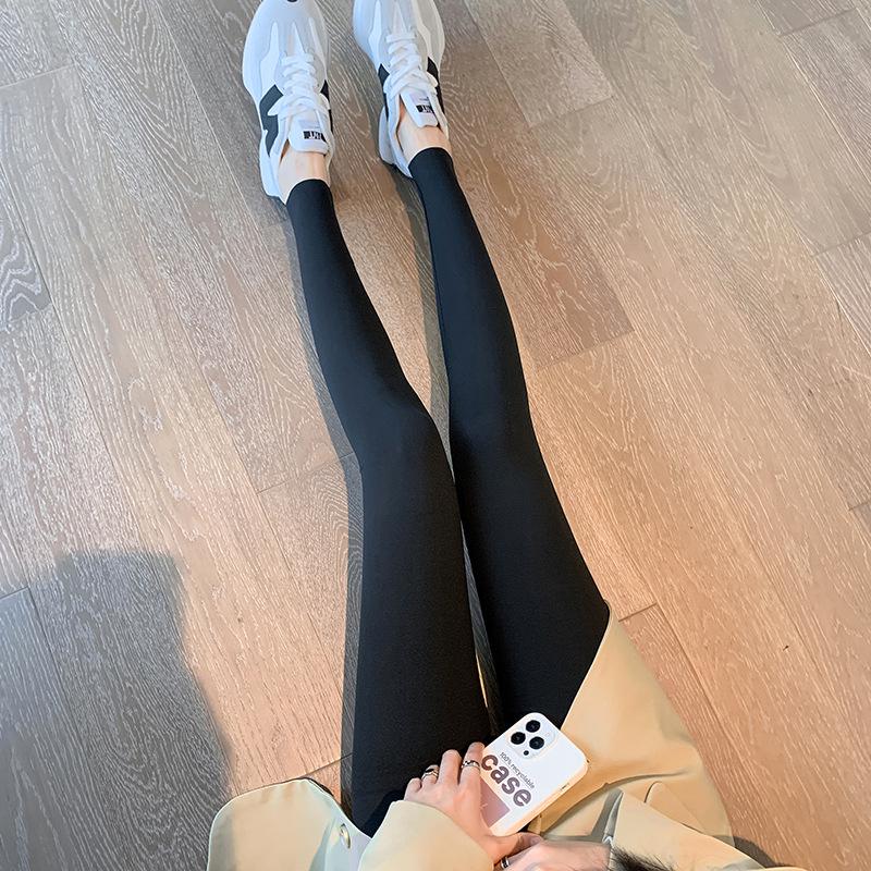 Women s Seamless High-Waist Summer Shark Leggings: Petite Fit, Tummy Control, Thin, High Elasticity Yoga Pants. Small (S)