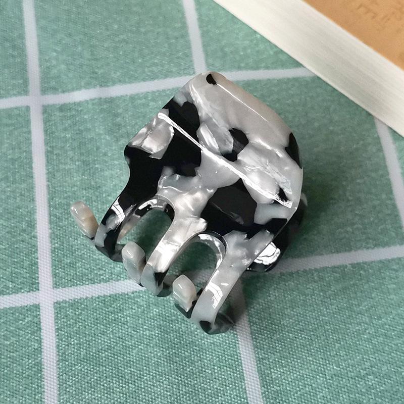 Vintage Hair Clips for Women Claw Clip Elegant Cute Small Acetate Hair Clips Crab for Hair Girls Hair Accessories Hair Barrettes