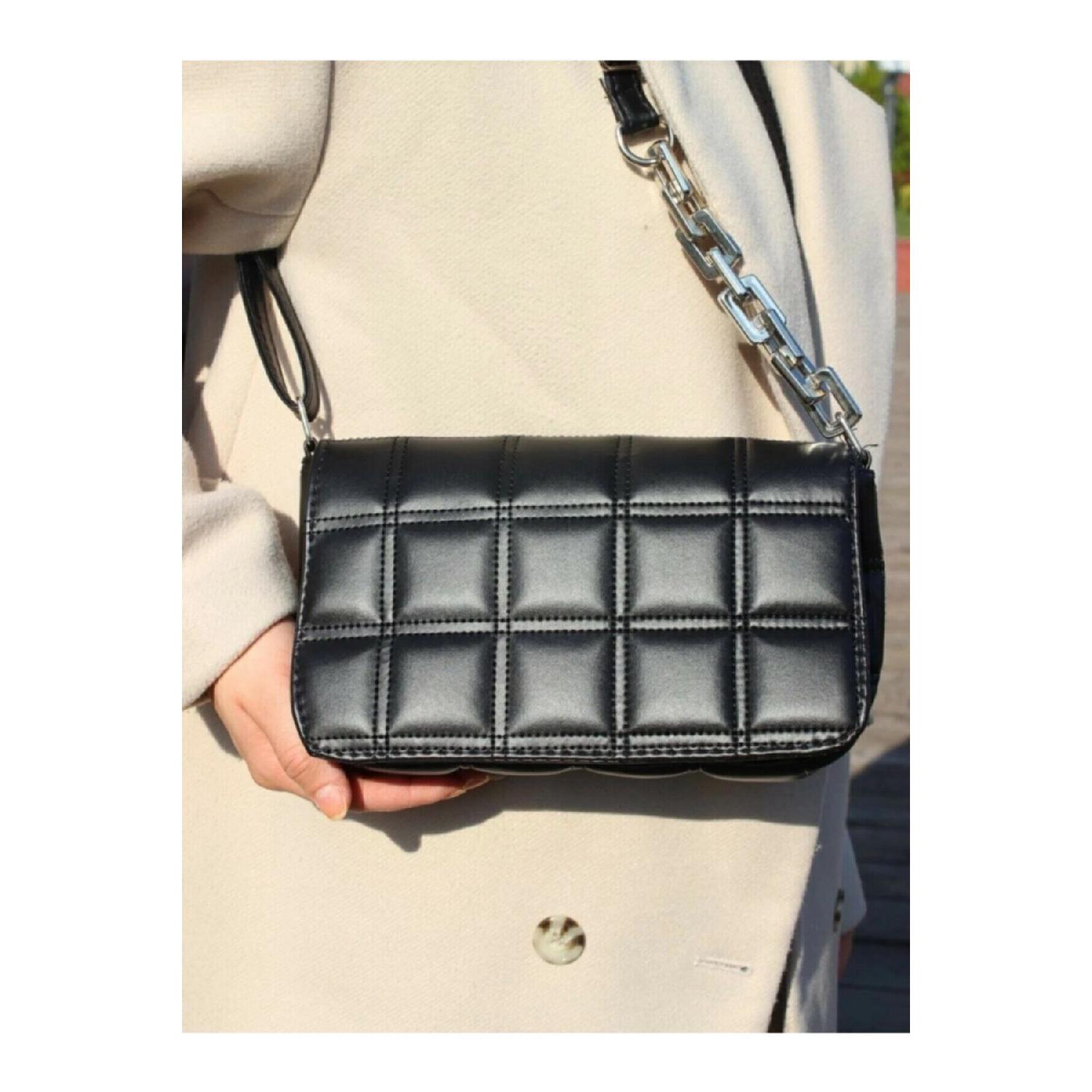 

Women s Chain Strap Square Embroidered Hand чорний