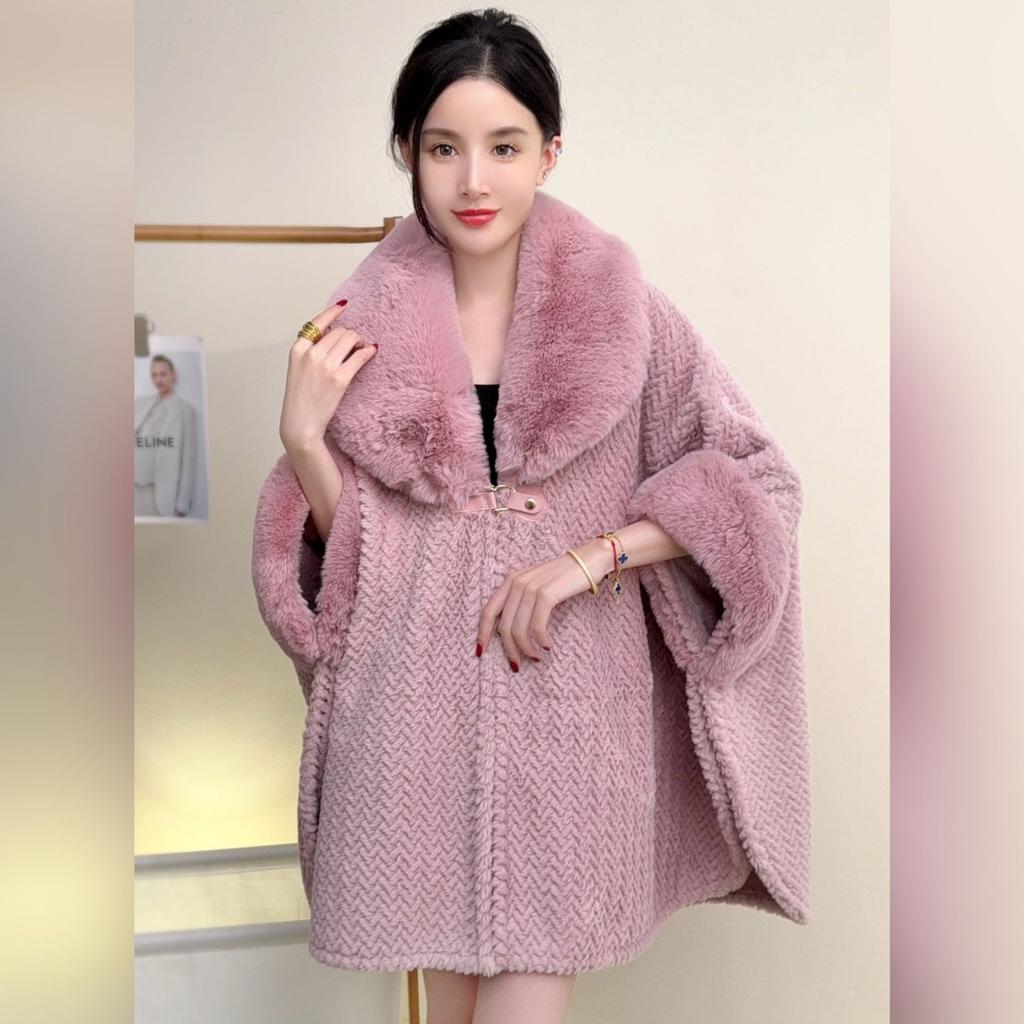 Winter Women Loose  Cape Thicken Velvet Warm Batwing Sleeves Long Cloak Semicircle Faux Fur Neck   Wear Overcoat