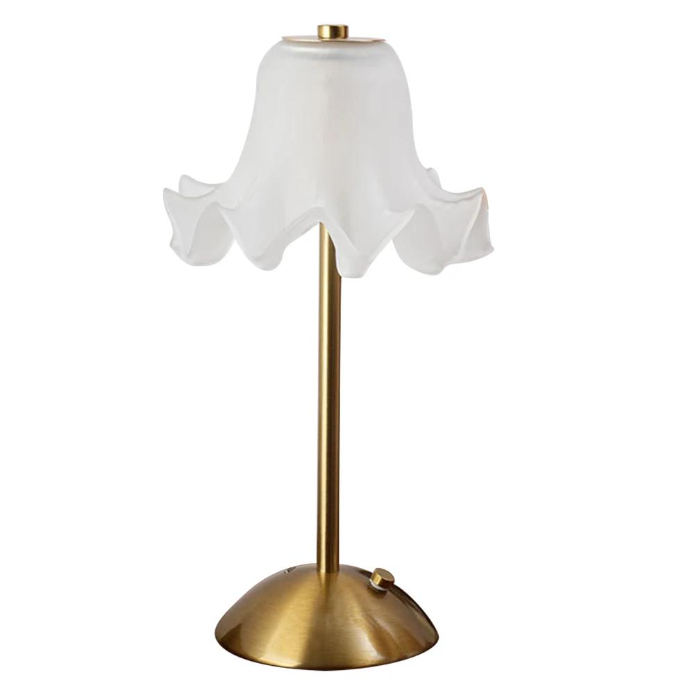 

Romantic Bedside Flower Table Lamp Touch Control Cream Style Pastoral Country Light USB Rechargeable Metal Base Stepless Dimming