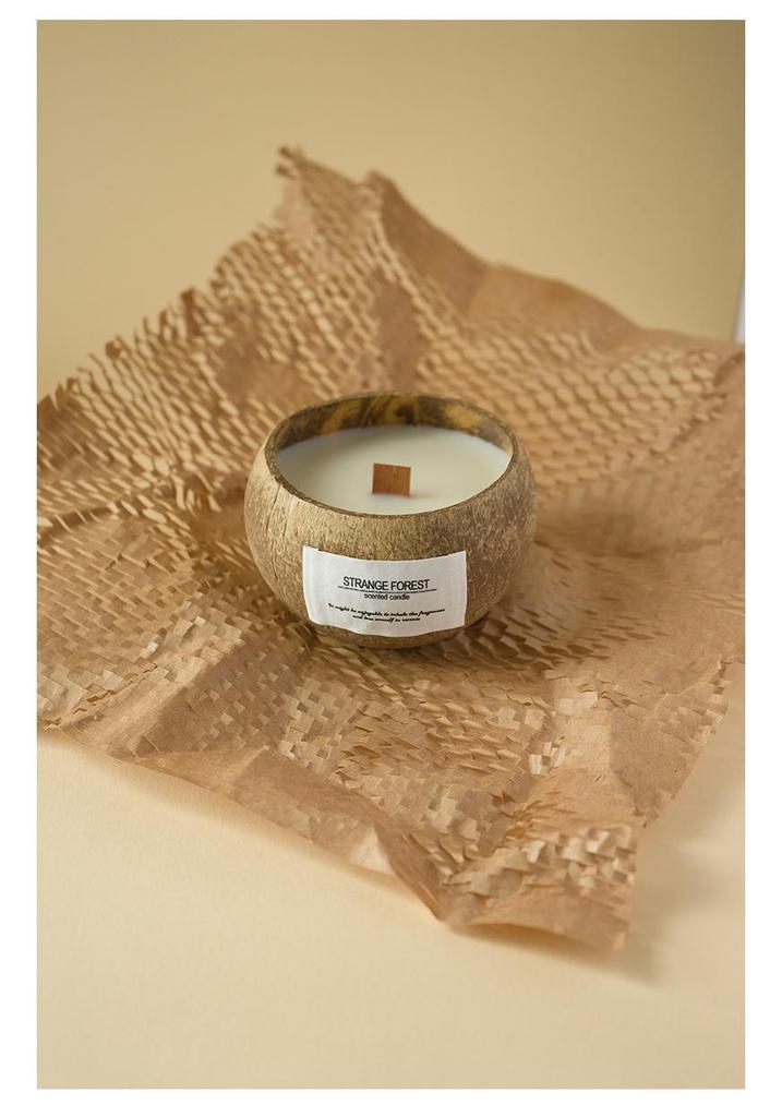 Coconut Shell Aromatherapy Scented Candles - Custom Essential Oil Incense, High-End Plant Wax Fragrance for Home Use and Souvenirs.