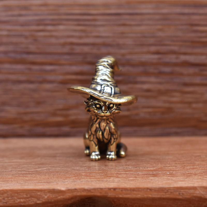 1 Piece Creative Solid Brass Childish Animal Kitten Miniature Figurine Ornament Cute Sorcerer Cat Small Statue Retro Home Decor