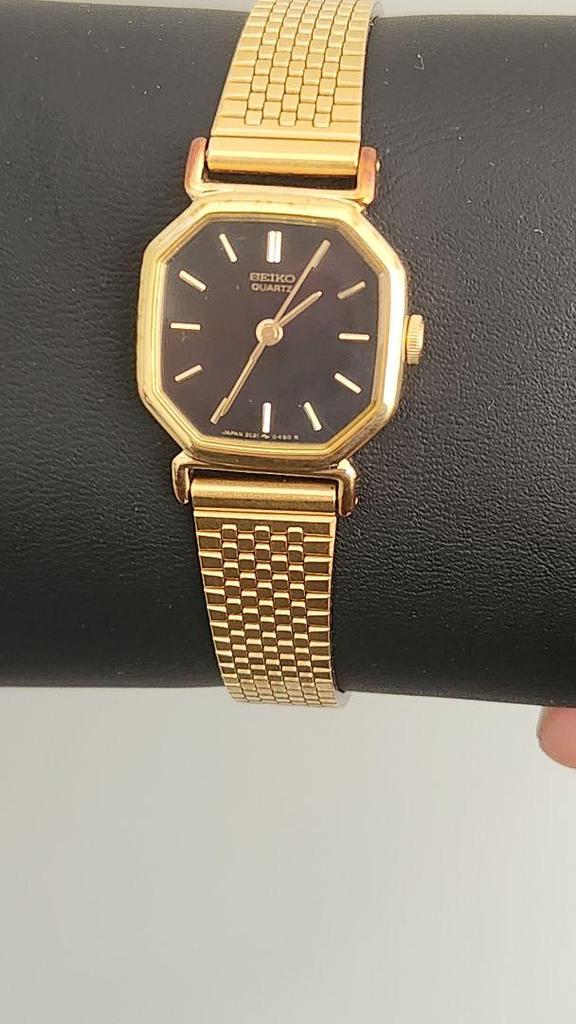 [USED] Beautiful SEIKO Watch In Working Gold.