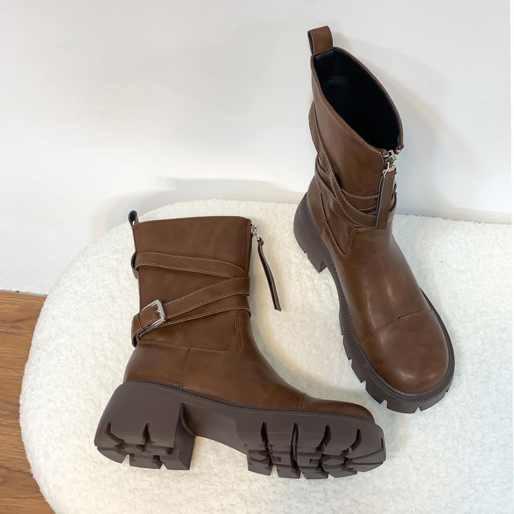 2025 winter new mid-tube knight boots women's platform locomotive boots Internet celebrity belt buckle Korean version leather boots women's outer wear