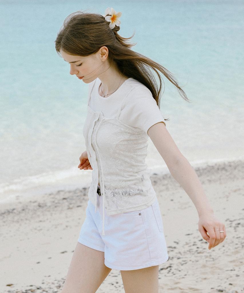 LETTER FROM MOON Ginger Flower Sleeveless Top (Cream)