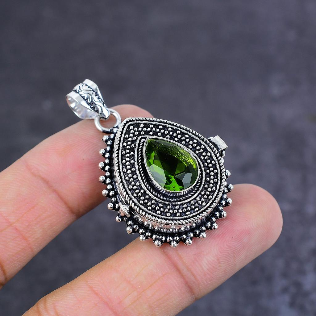 Chrome Diopside Handmade 925 Sterling Silver Jewelry Poison Pendant 1.77" G4K22