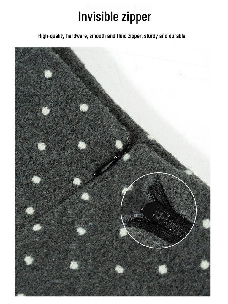 Gray Polka Dot Korean Style Hip-Hugging Short Skirt - Autumn/Winter 2026 Collection