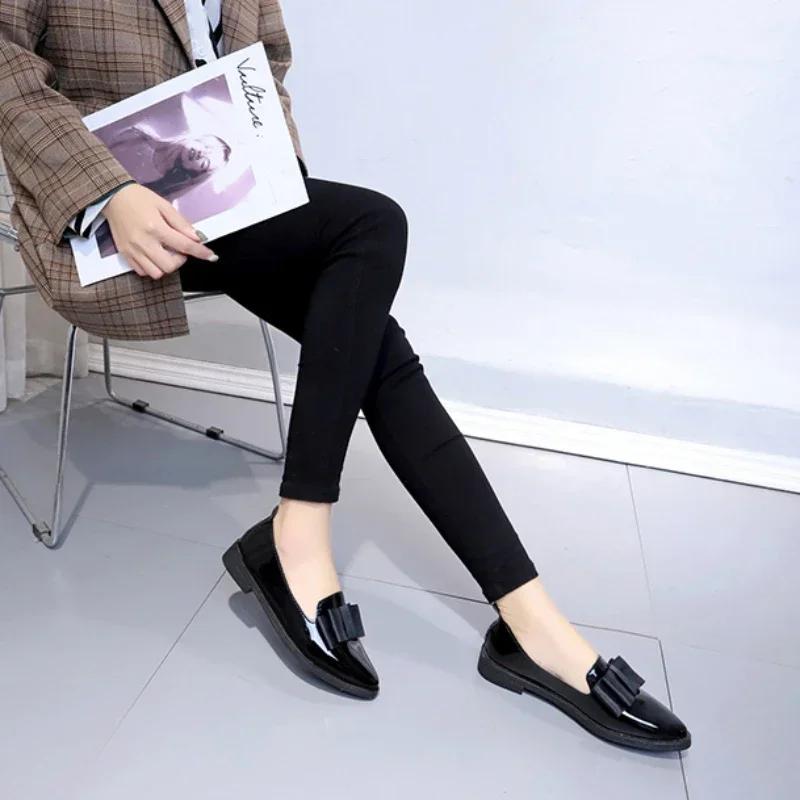 Fashion Women's Loafers Bow Pointed Toe Flat 2024 New Shoes for Women Patent Leather Shallow Mouth Casual Comfortable Ladies Shoes