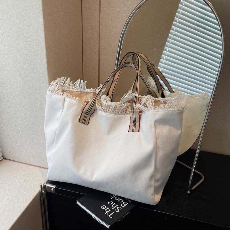 

Large capacity canvas striped handmade fringed letter handbag tote bag белый