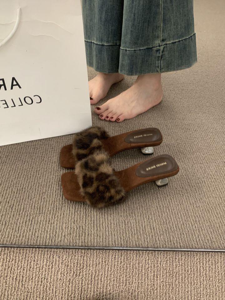 French evening breeze with fluffy slippers for women's outerwear 2025 new kitten and mink hair high-heeled sandals